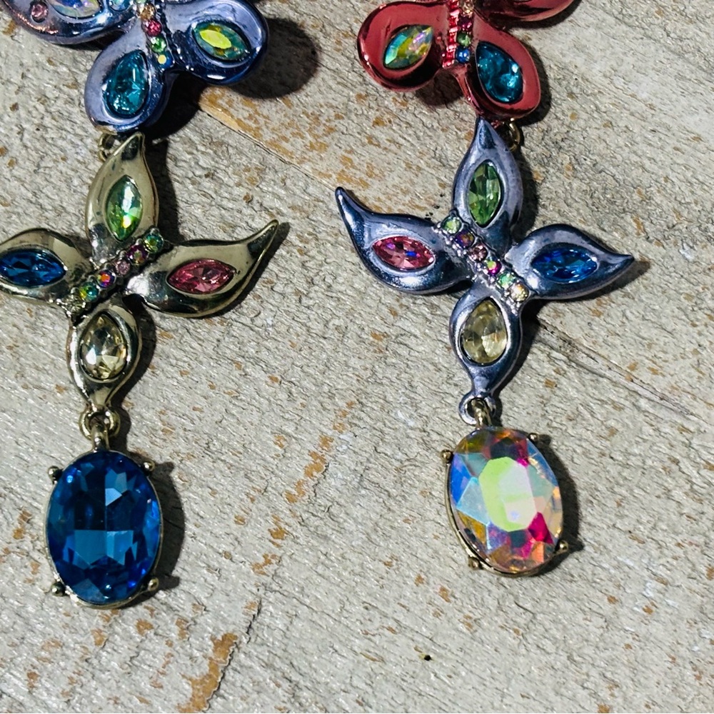 ❤️Betsey Johnson Butterfly Mismatched Earrings - Picture 5 of 5
